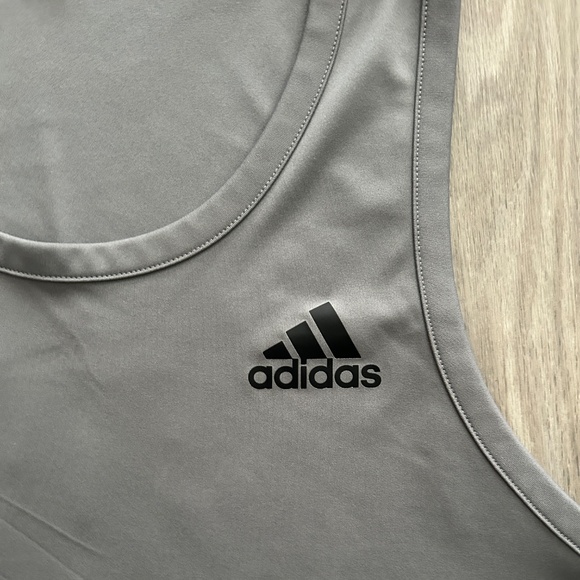 Adidas Tank - Picture 4 of 5
